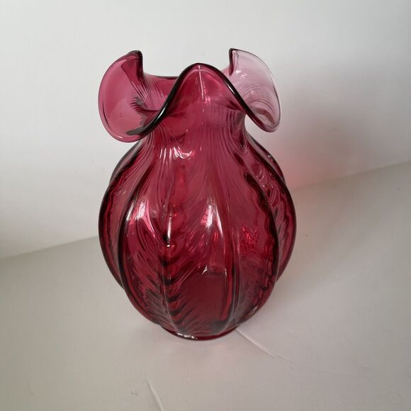 Vintage Pilgrim Cranberry Glass Vase - Picture 2 of 6